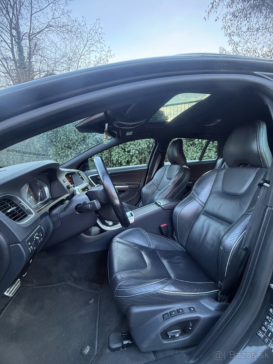 Volvo V60 hybrid.R-design 4x4 - 6