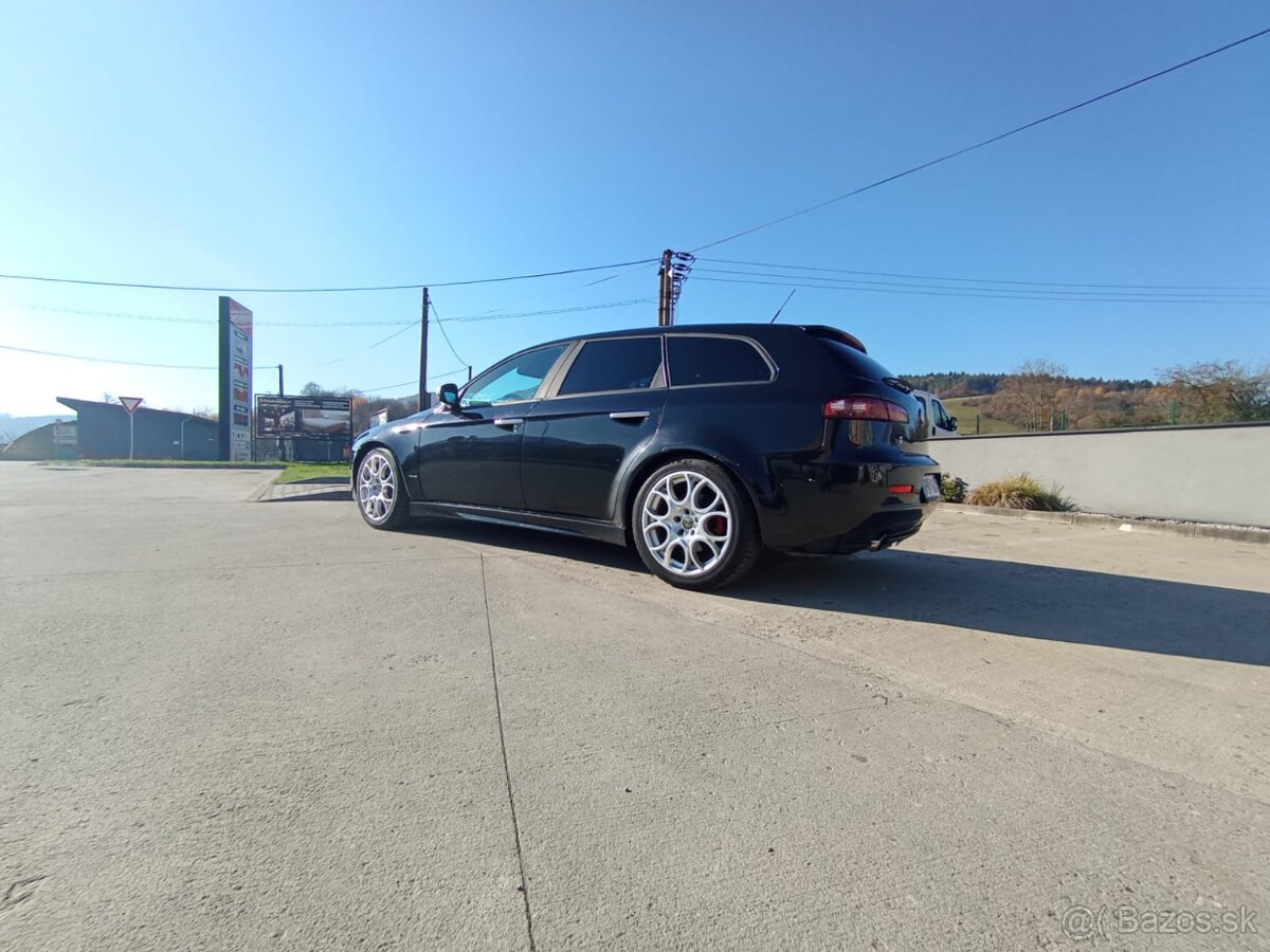 Alfa Romeo 159 SW 2.4jtdM Q4 Ti - 6