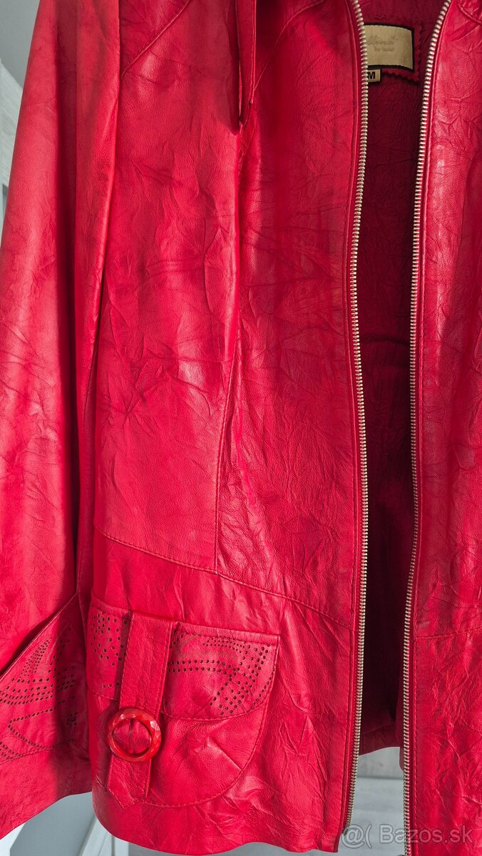 Jemná kožená bunda s 3D efektom v.M - 6