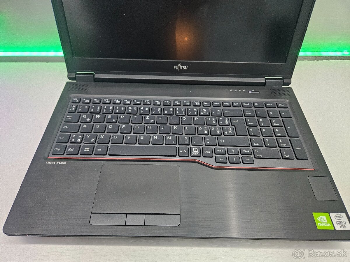 Fujitsu Celsius H7510 intel i7, 32GB RAM, Nvidia - 6