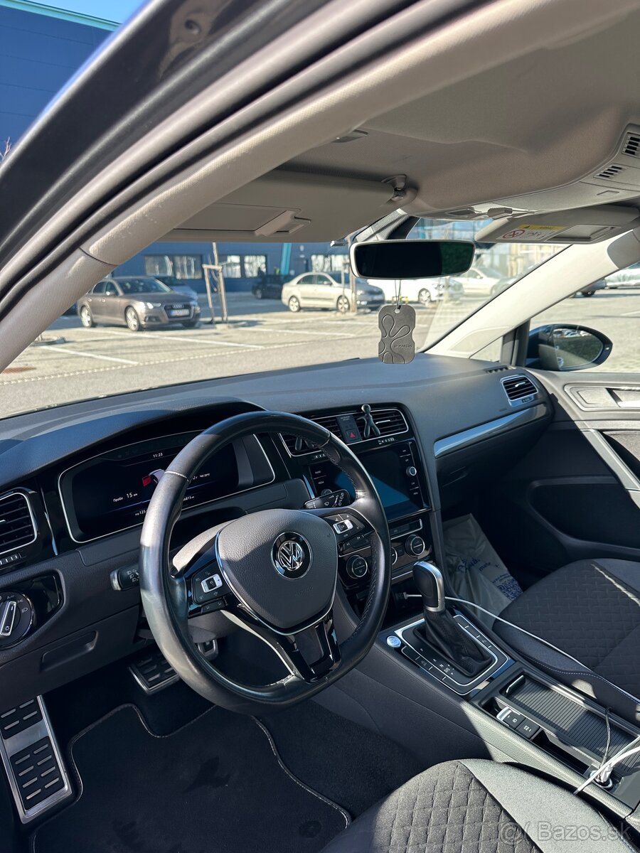 Volkswagen Golf 1.6 TDI - 6