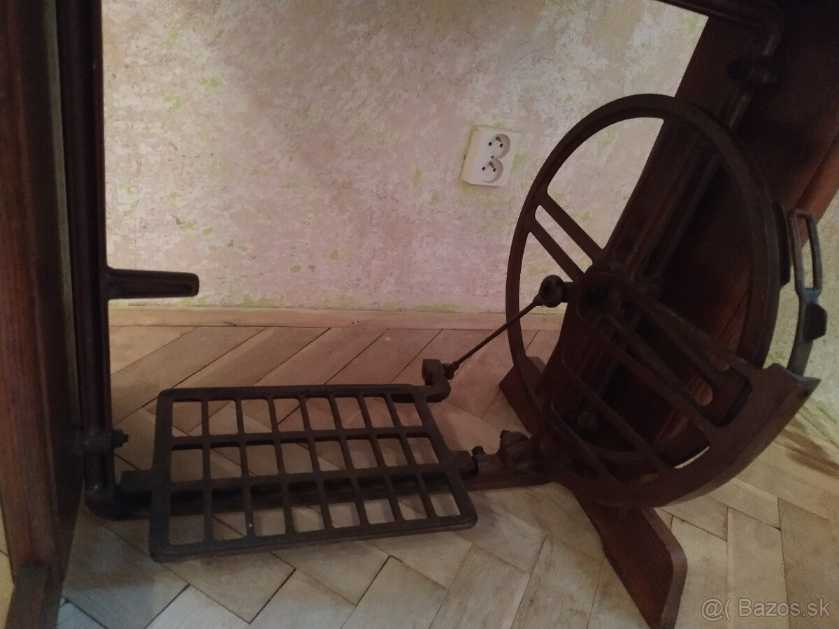 Šijací stroj Minerva - 6