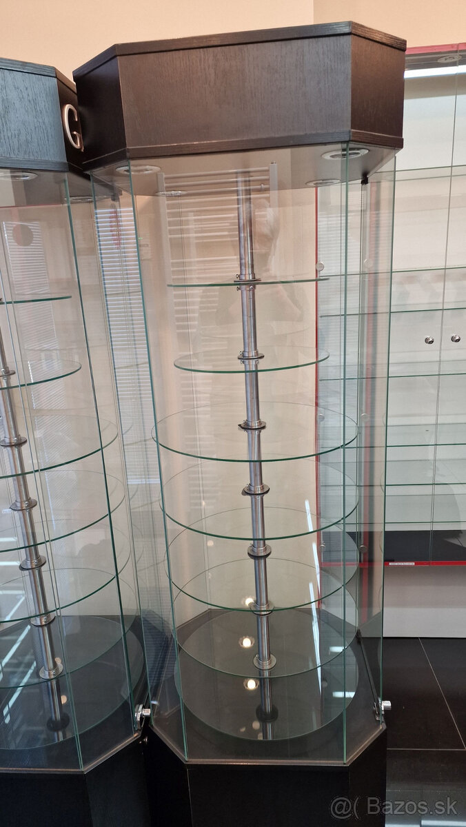 Otočný presklený stojan - vitrína - 6