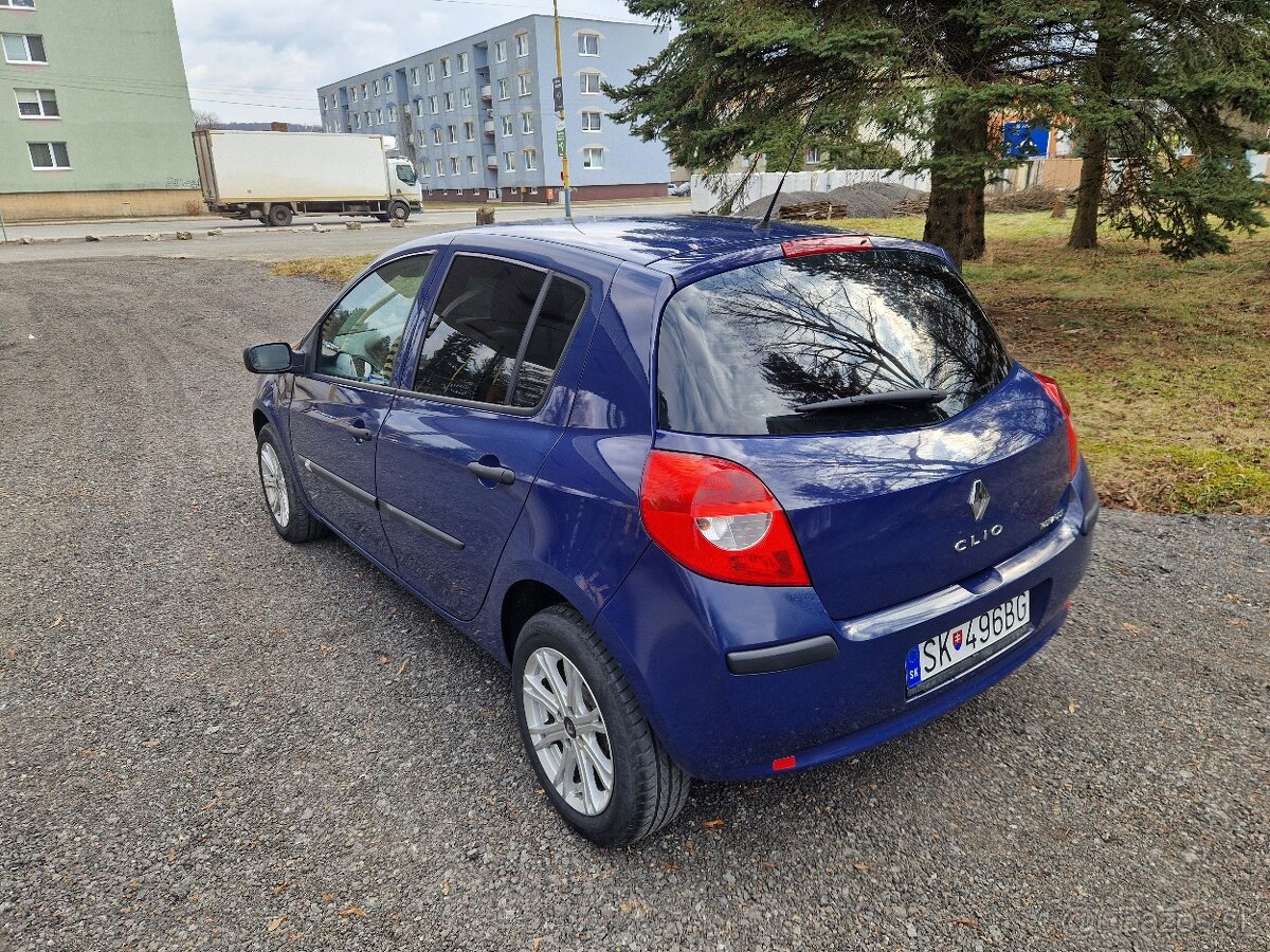 Renault Clio 1.5 dCi - 6