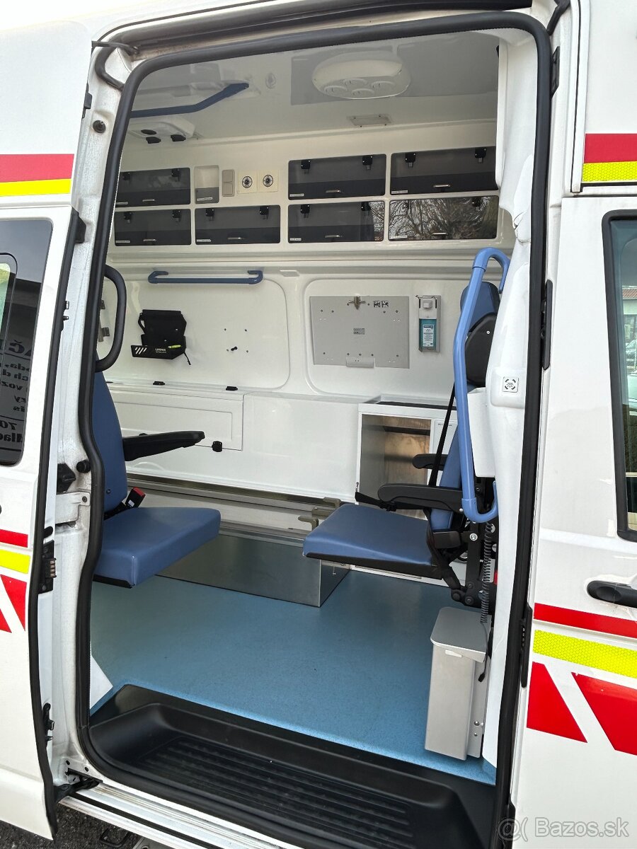 VW T6.1 - 2.0 TDI Sanitné vozidlo DSG - 4x4 - 6