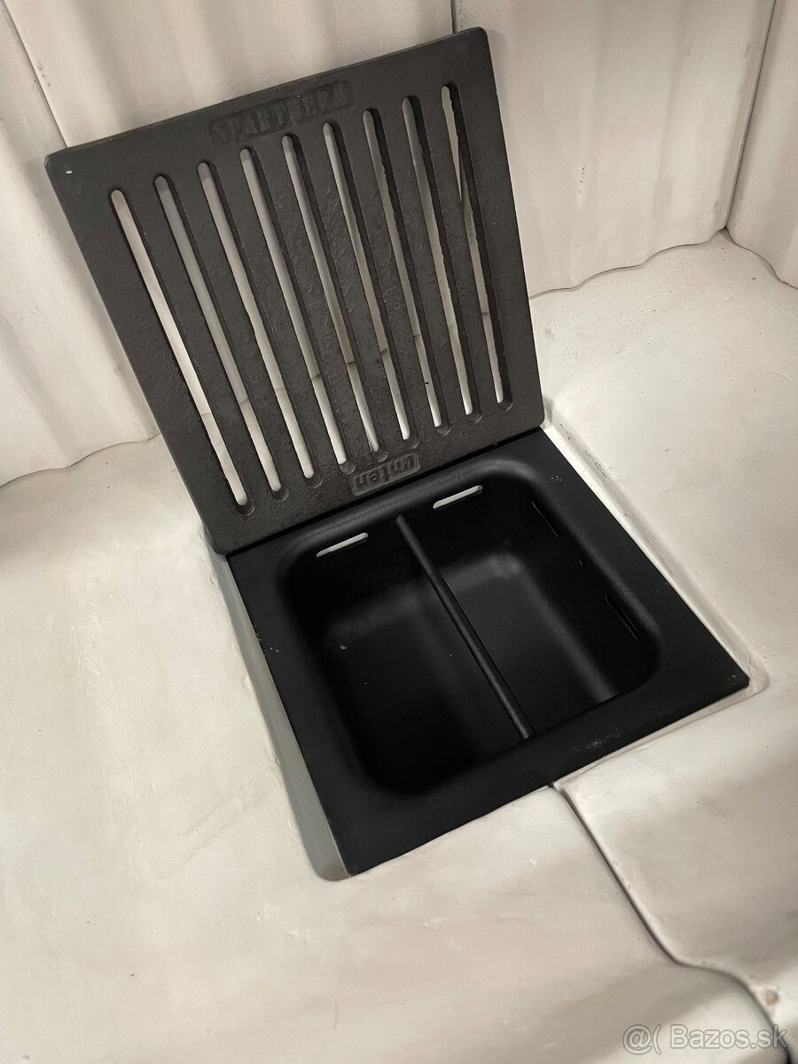 Zdvíhacia rohová krbová vložka SPARTHERM - 6