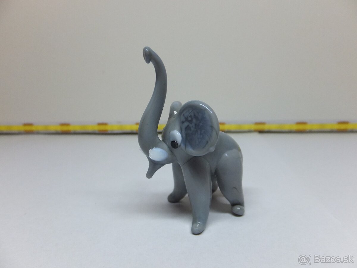 Set, staré skleněné figurky, slon, sněhulák, ježek. - 6