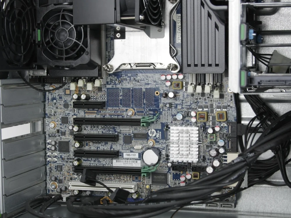 HP Z420 - E5-1620 v2, 32GB, P400 2GB, 256GB SSD, ZÁRUKA, OS - 6