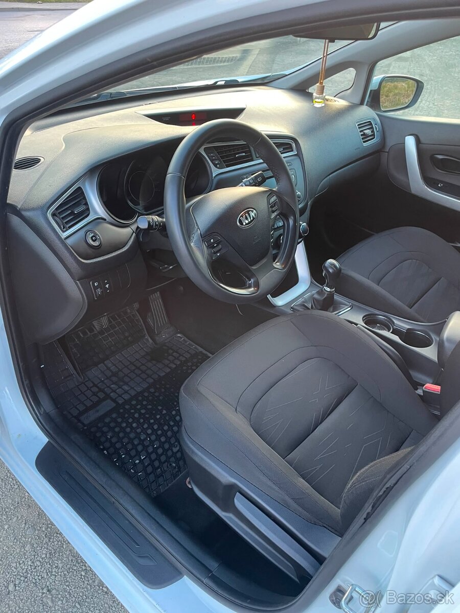 Kia ceed sw 1.4 73kw - 6