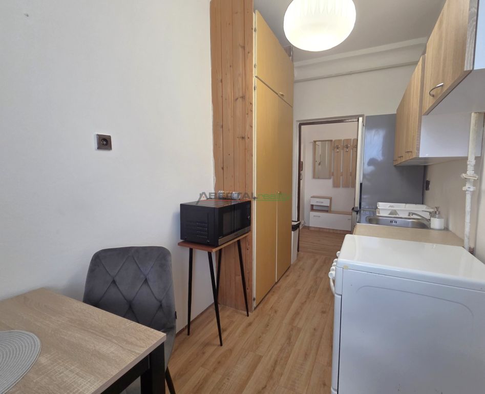 Priestranný a svetlý 1i byt (43 m²), Mesačná ul., Ružinov, B – foto 9