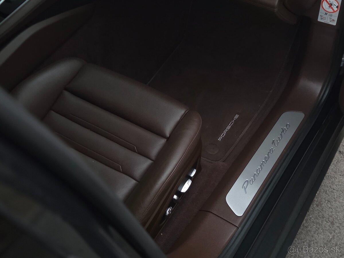 Porsche Panamera Turbo 4.0 V8 - 6