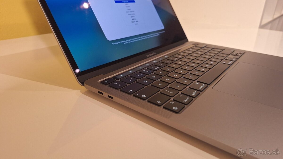 MacBook Pro 13" M1 - 6