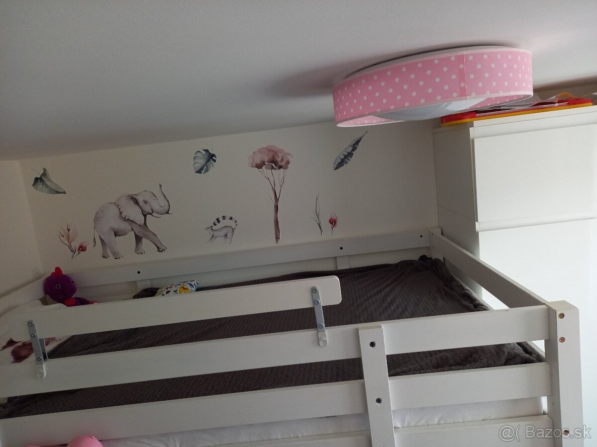 Detská Poschodová posteľ IKEA upravená na činžiakový byt. - 6