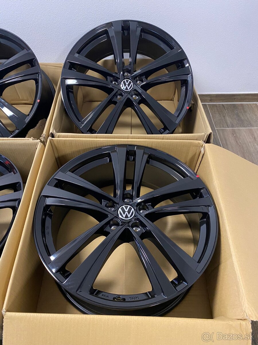 5x112 R20 Black - 6