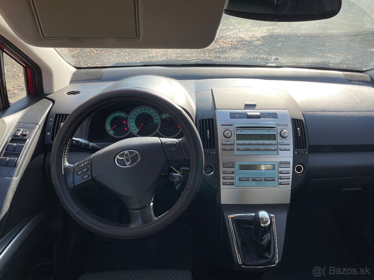 Predam Toyota Corolla Verso 2,2d - 6