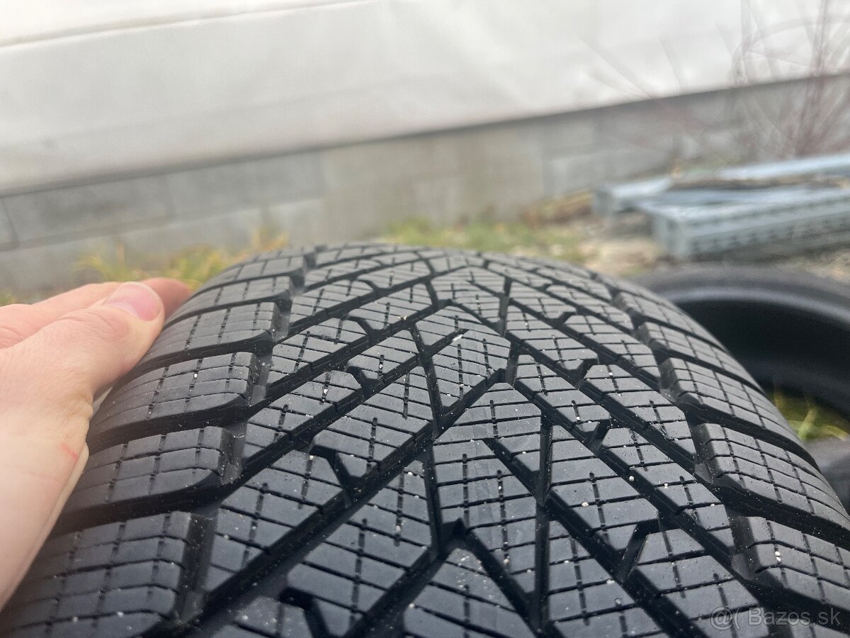 4ks Pirelli Cinturato Winter 225/55r17 - 6