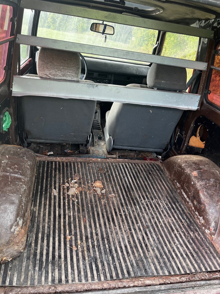 Suzuki Samurai 1.0 SJ410 - 6
