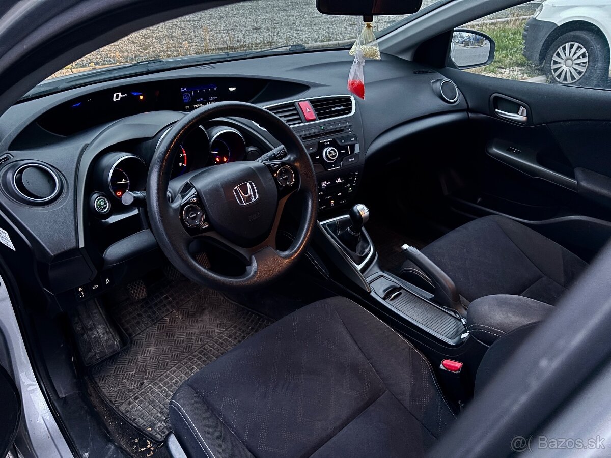 Honda Civic 1.4 Vtec 9.generácie - 6
