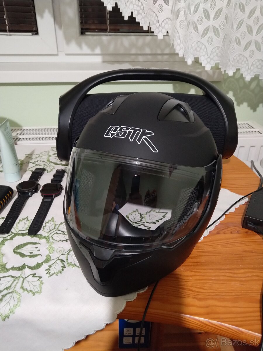 Vyklopná prilba veľkosť XL - 6