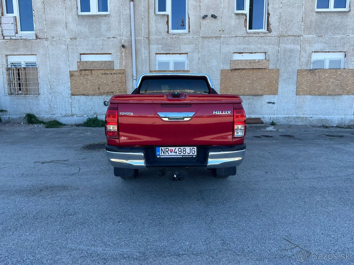 Toyota Hilux DC 2.4 D-4D - 6