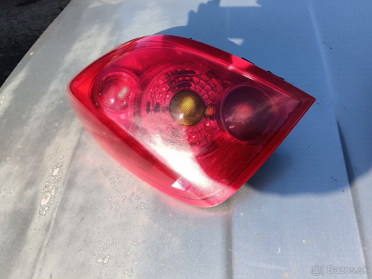 Predam na Nissan primera predne a zadne svetla 2002-2008 - 6