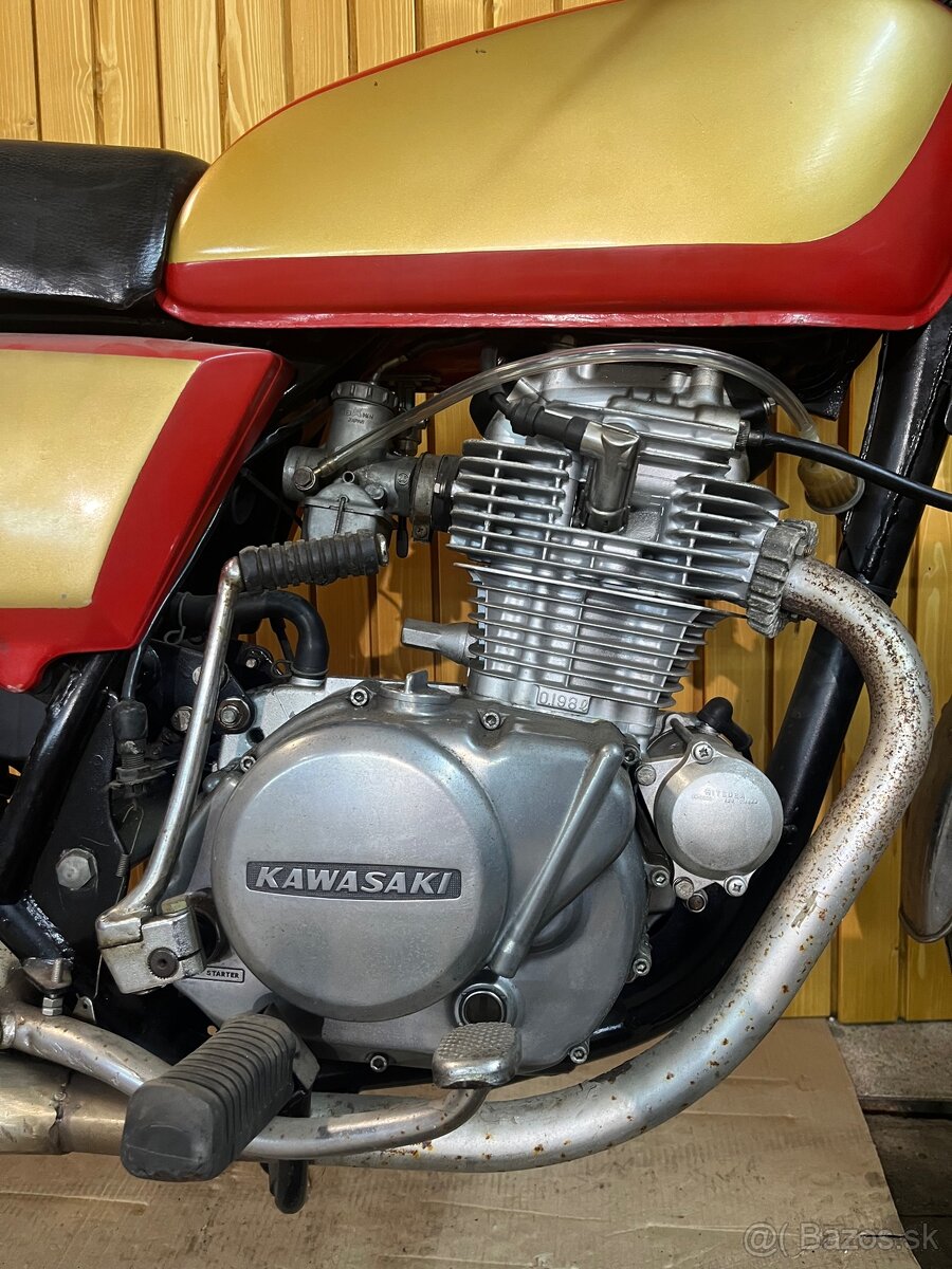 Kawasaki Z200 - 6