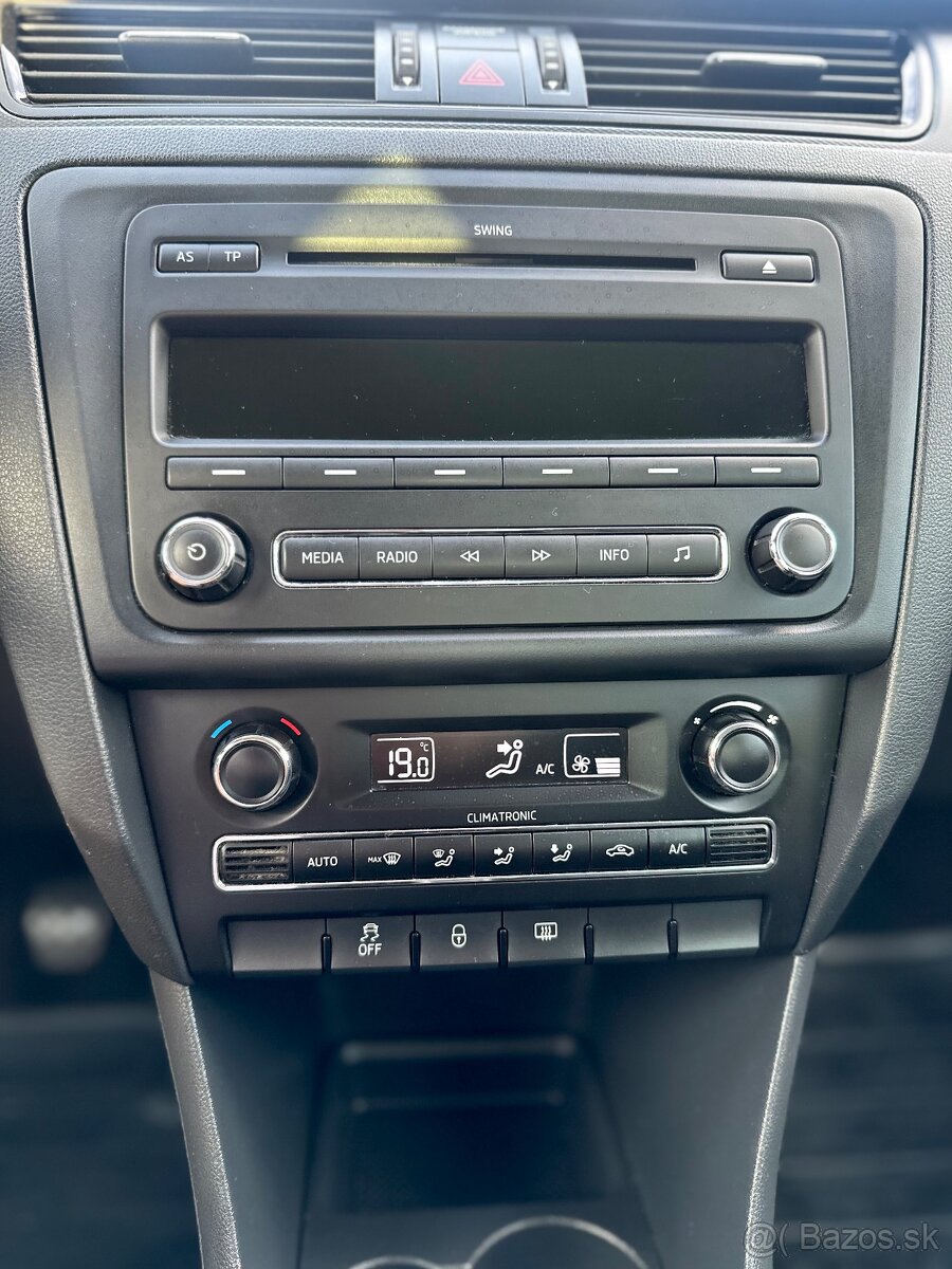 Škoda Rapid 1.2tsi 2013 Elegance - 6