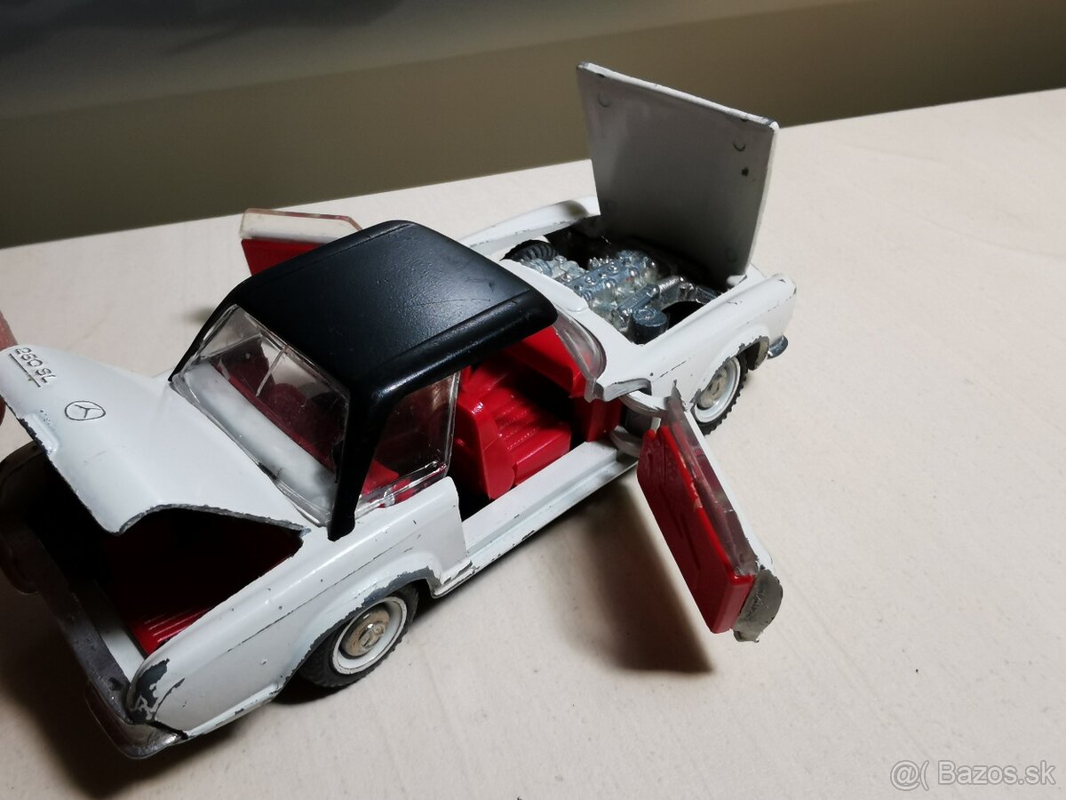 Tekno denmark Mercedes 280 - 6