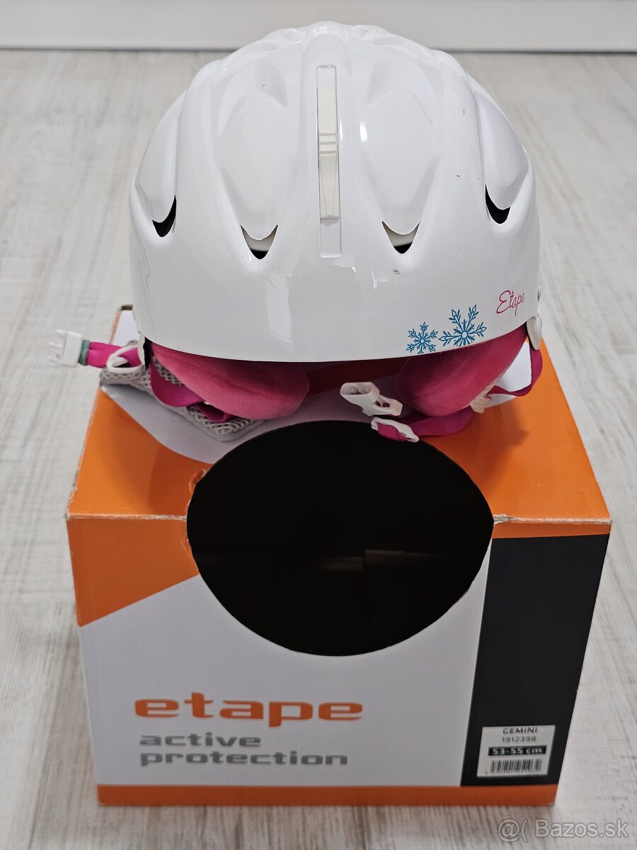 Detská lyžiarska prilba a detské korčule - 6