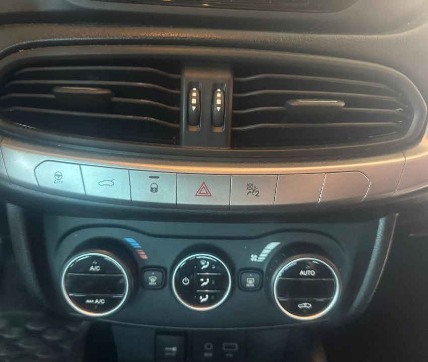 Fiat Tipo 1.4i, SK ŠPZ , havarované - 6