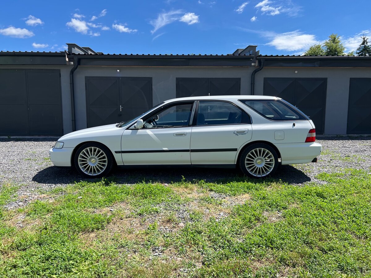 Honda Accord V Aerodeck - 6