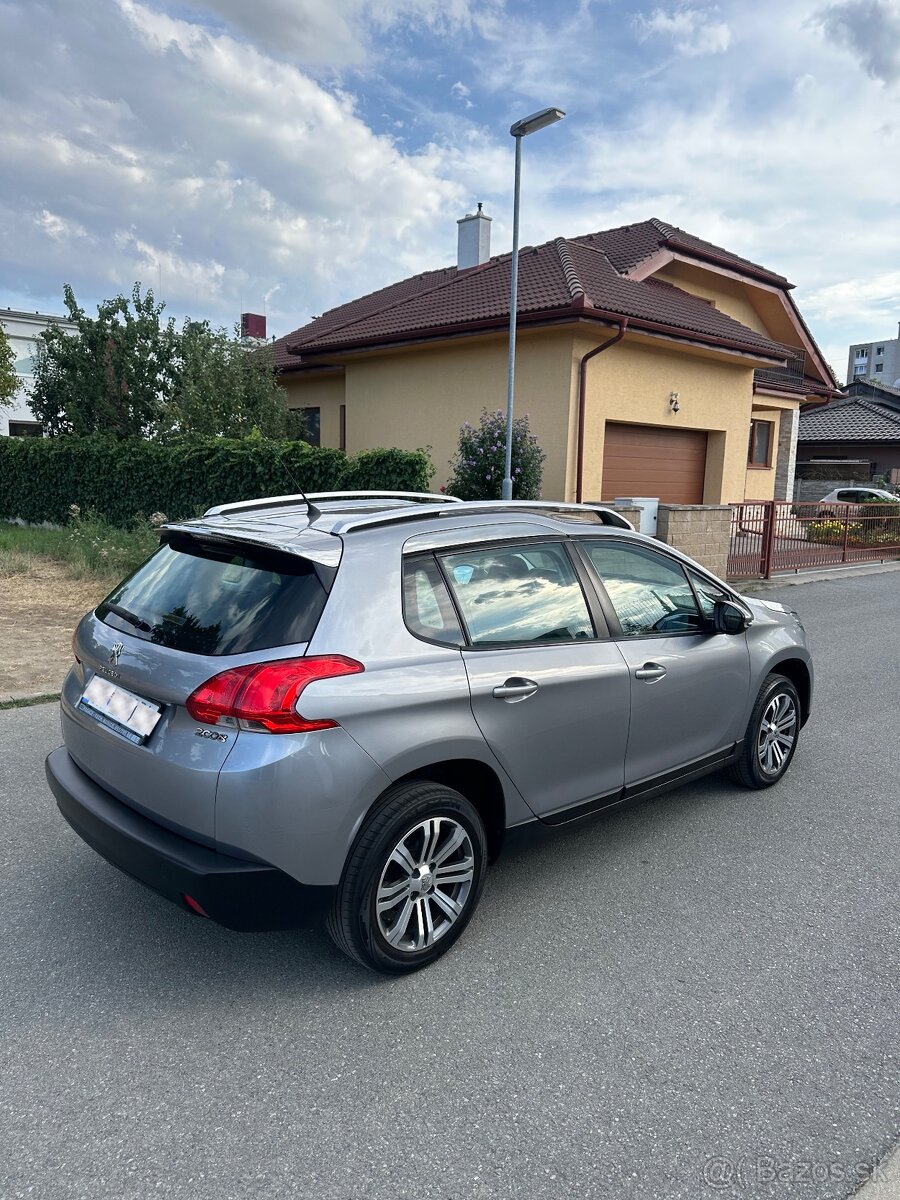 Peugeot 2008 - 6