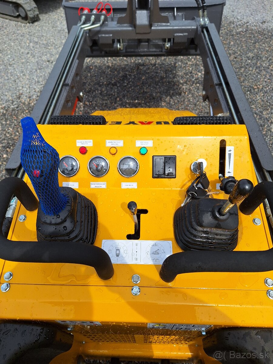 Čelný nakladač HY680 M3 KUBOTA - 6