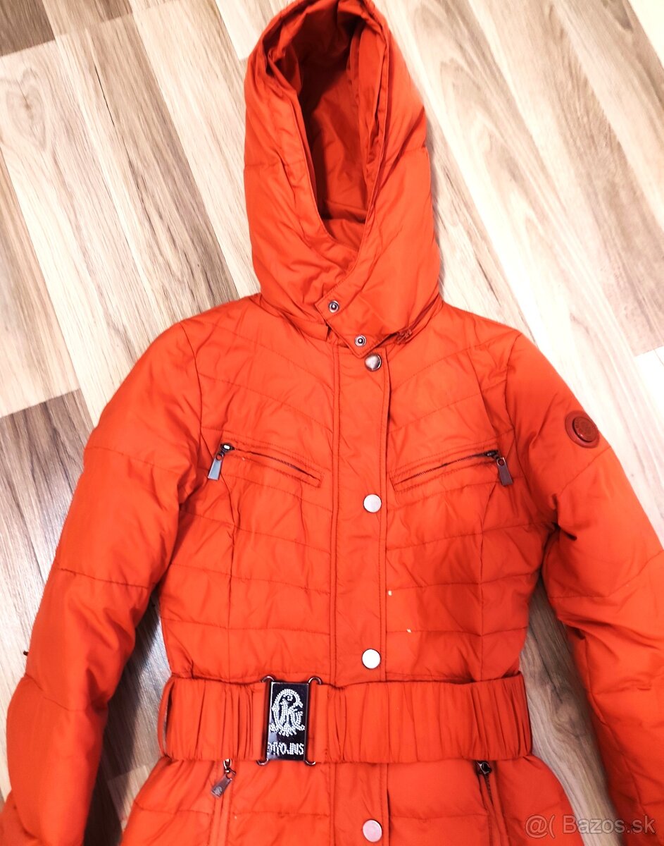 KRÁSNA dlhšia dámska zimná bunda č.S s kapucňou - 6