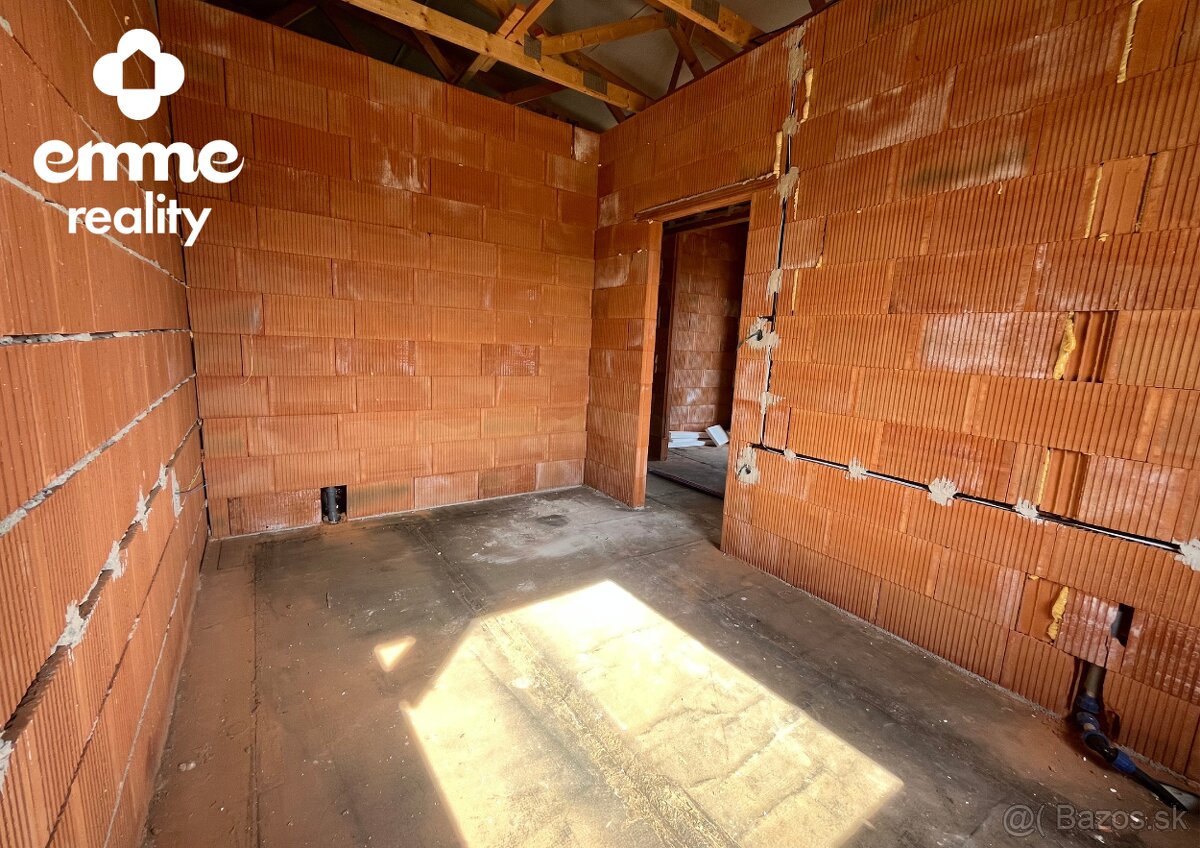 emme reality | Moderný dvojdom na predaj v obci Okoč - 6