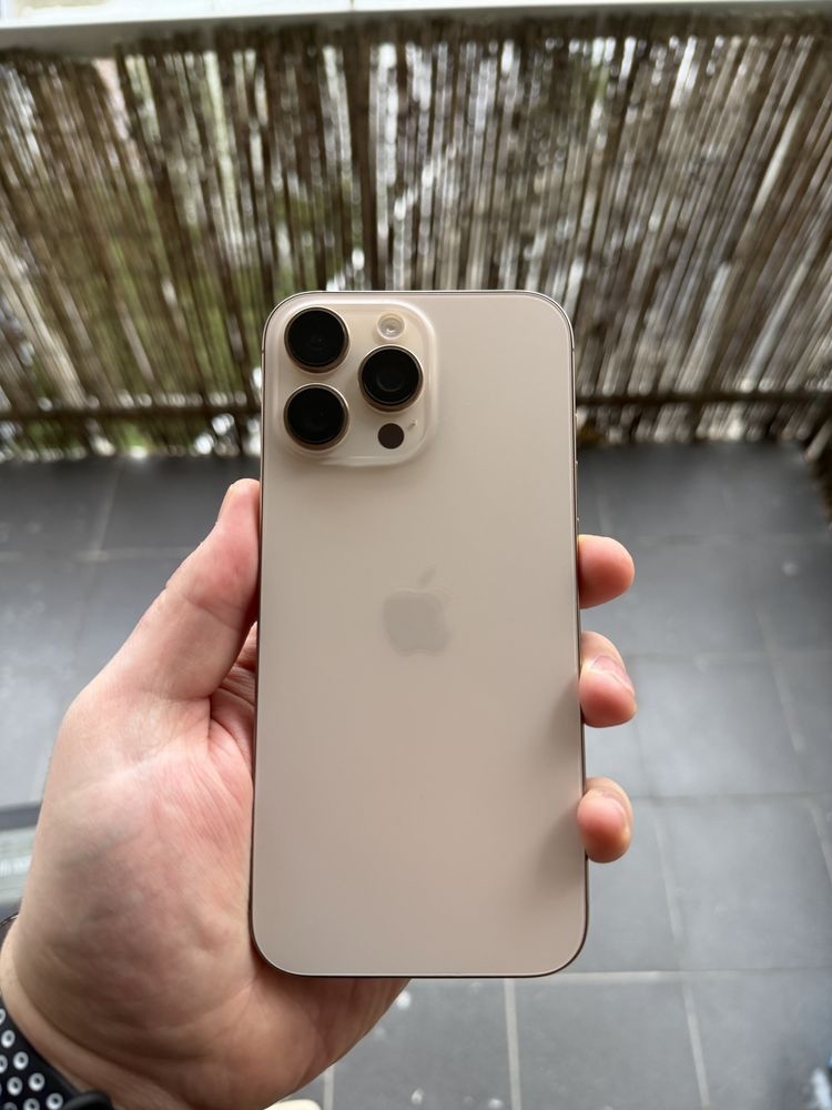 iPhone 16 Pro Max 256 gb - 6