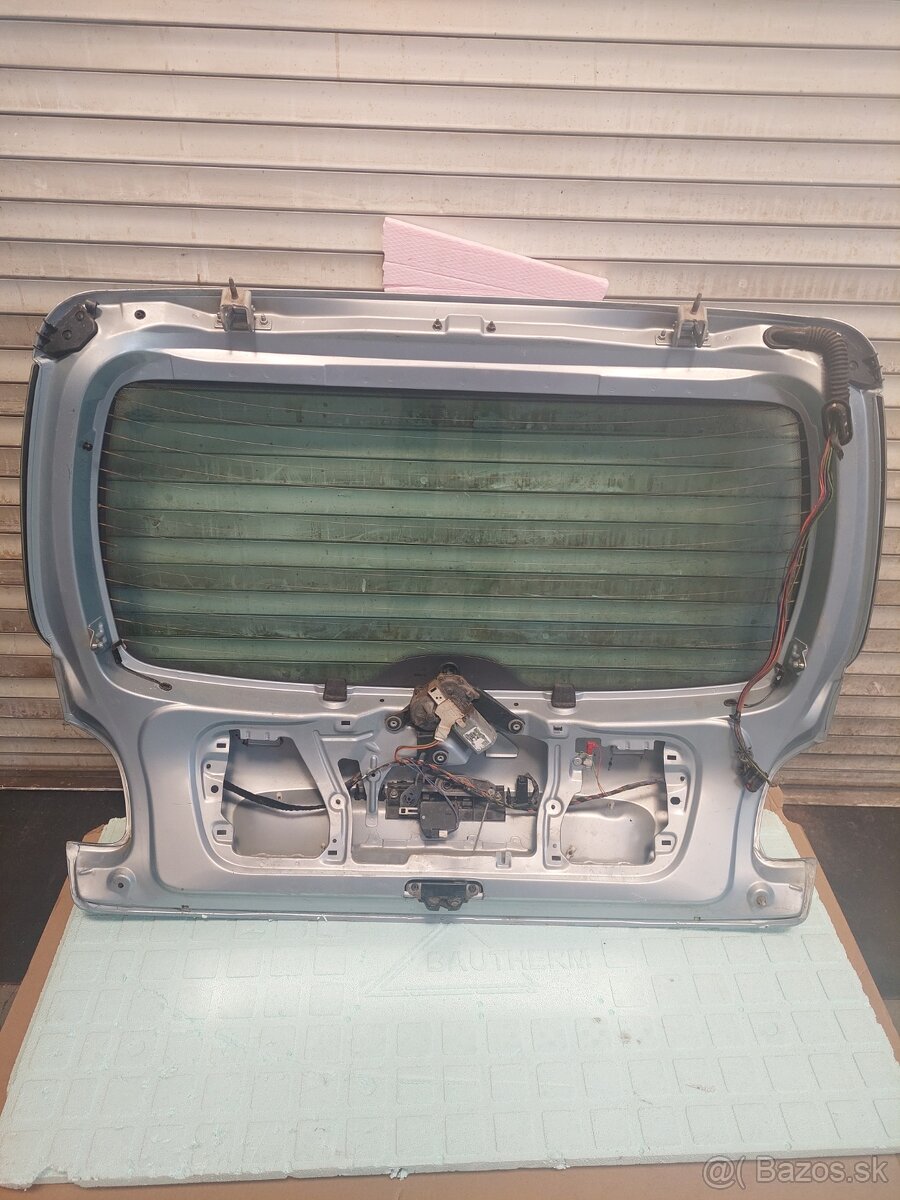 PEUGEOT 206 Kufor,Zadné dvere - 6