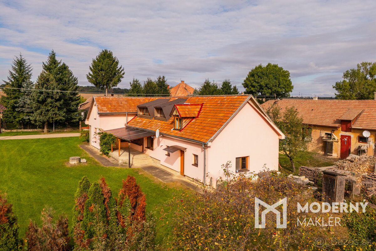 Na predaj priestranný rodinný dom s veľkým pozemkom v Loku p - Widok 6