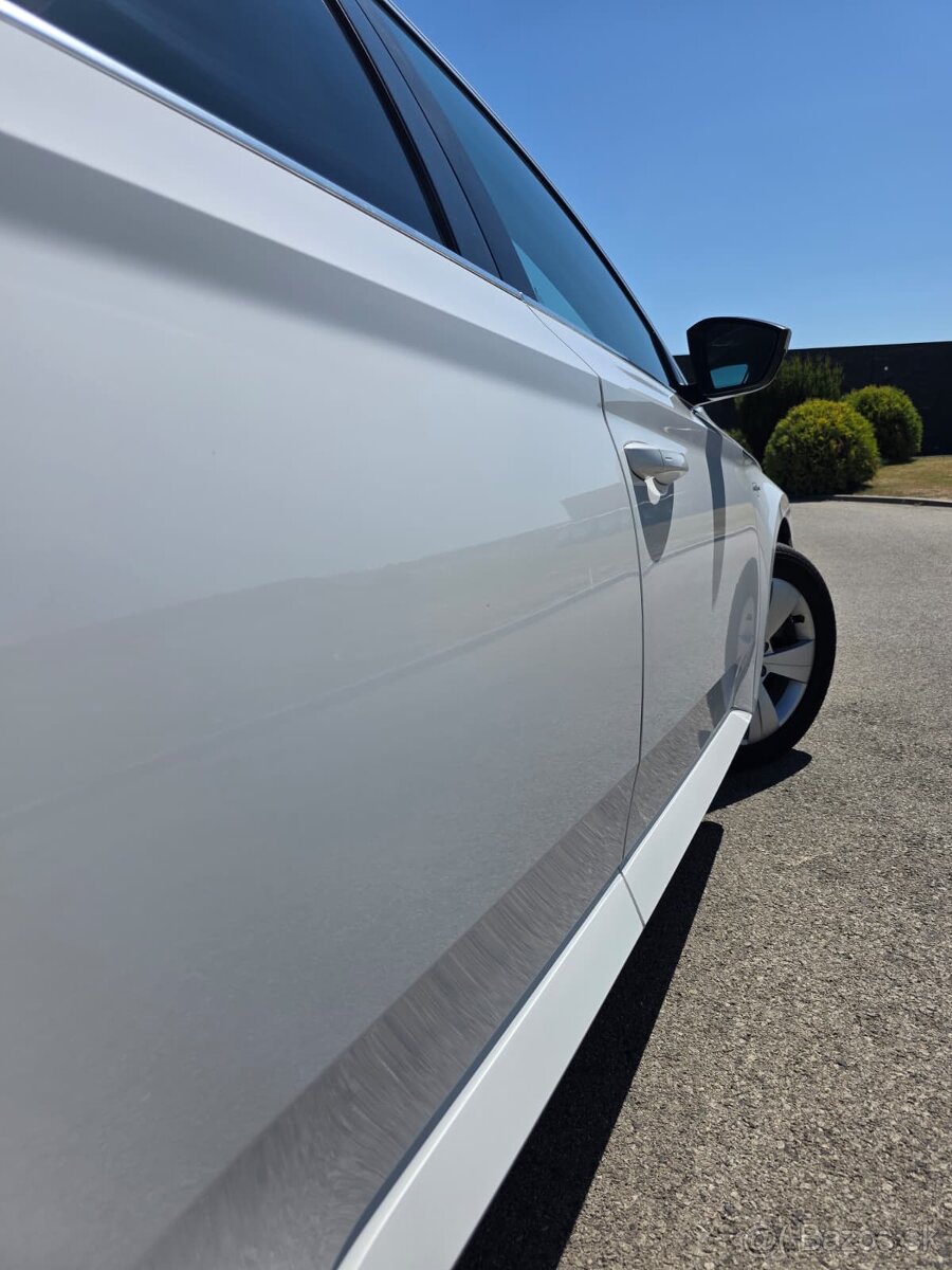Škoda Superb 1.6 TDI DSG Active - 6