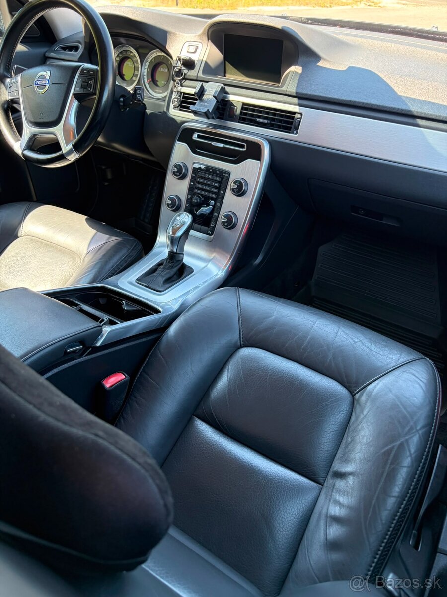 Predám volvo xc70 - 6