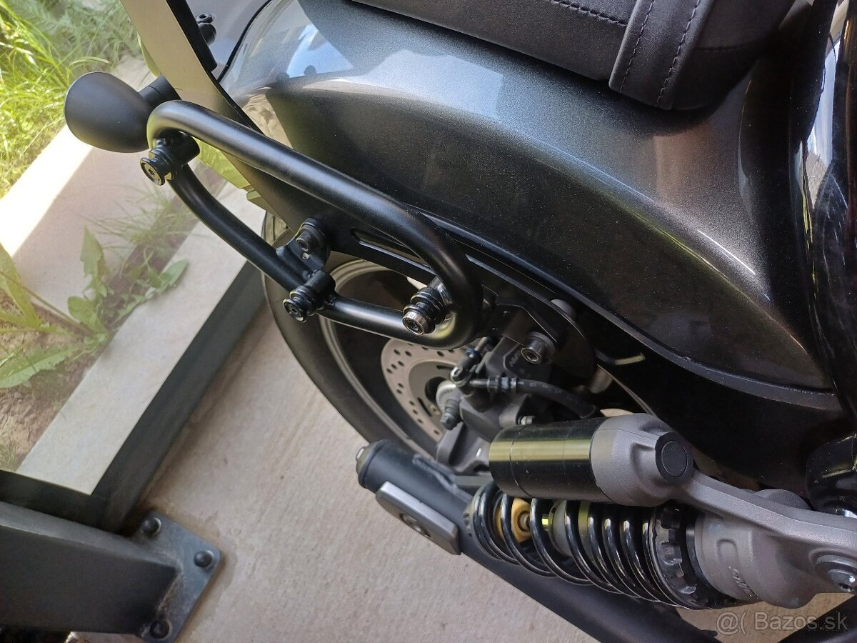 Honda rebel 1100 - 6