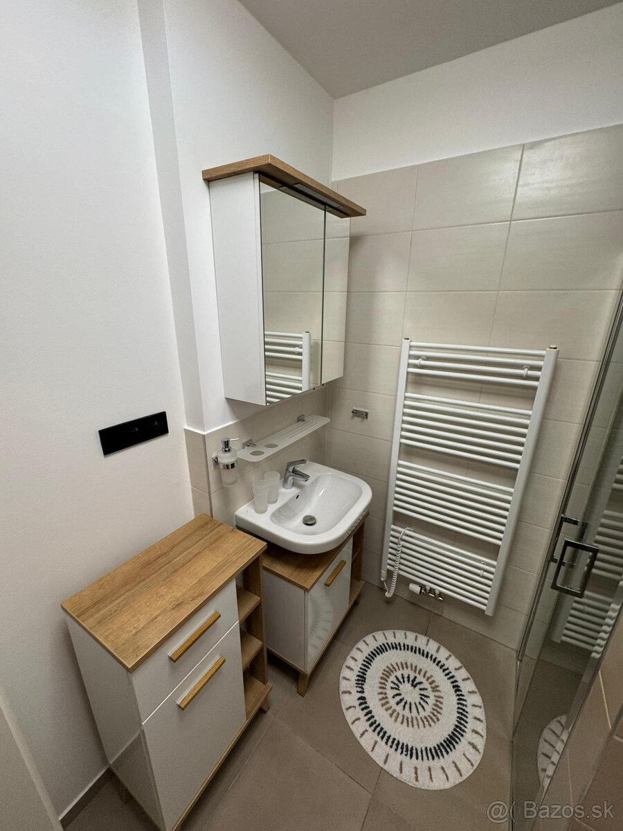 Prenajmem 1-izbový byt v Dúbravke - 6