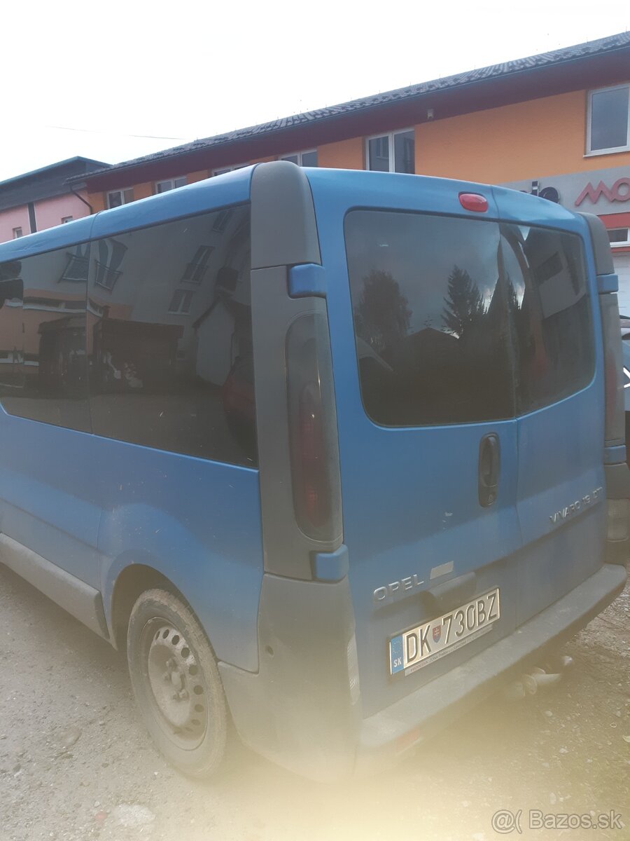 0pel Vivaro 1,9 Tdi 9 miestne - 6