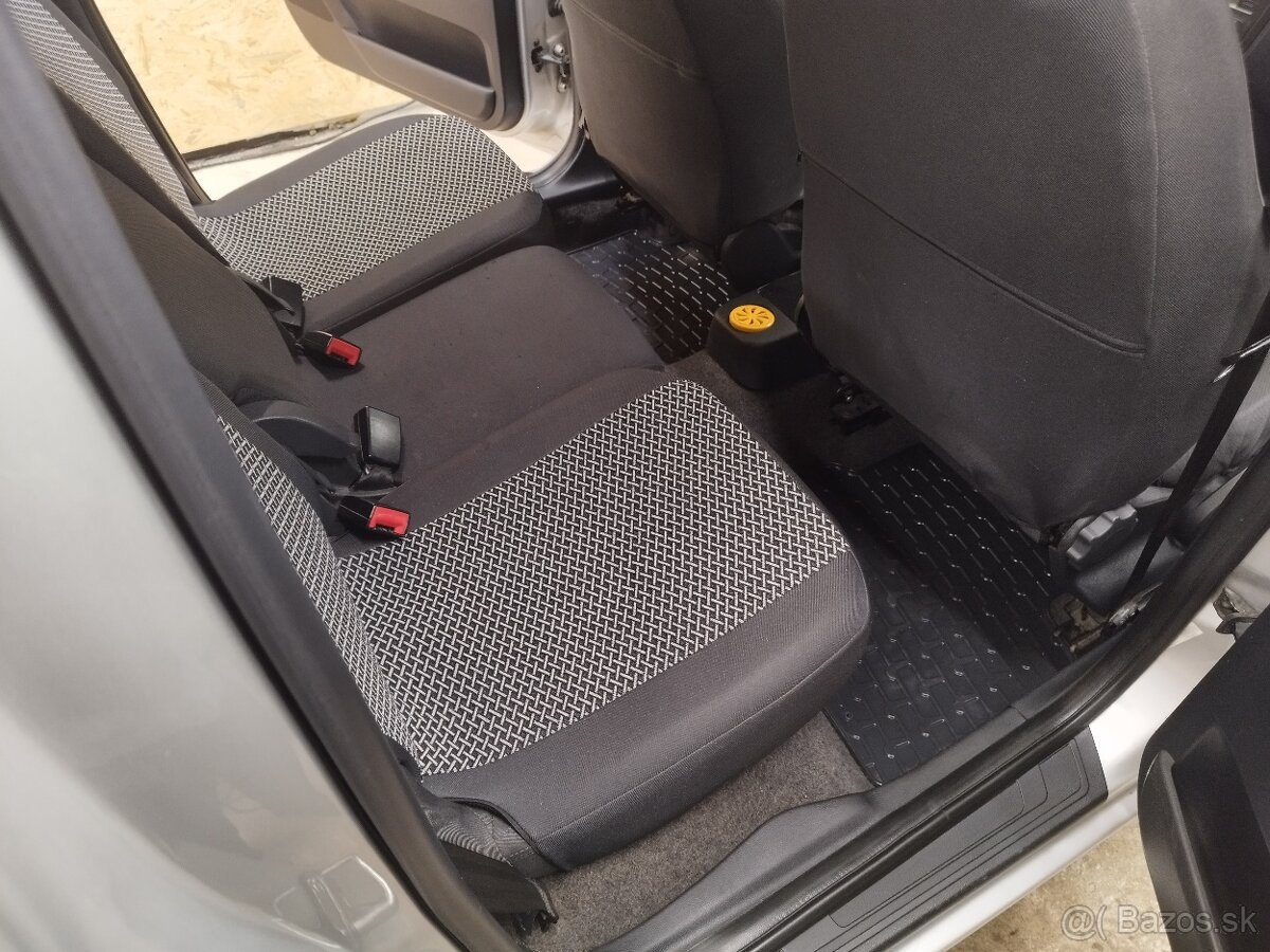 Skoda Roomster Elegance 1.9 tdi 77kw 2007 - 6