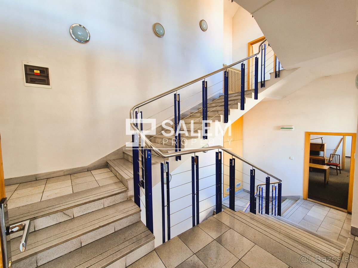 Administratívna budova v centre Banskej Bystrice - 6