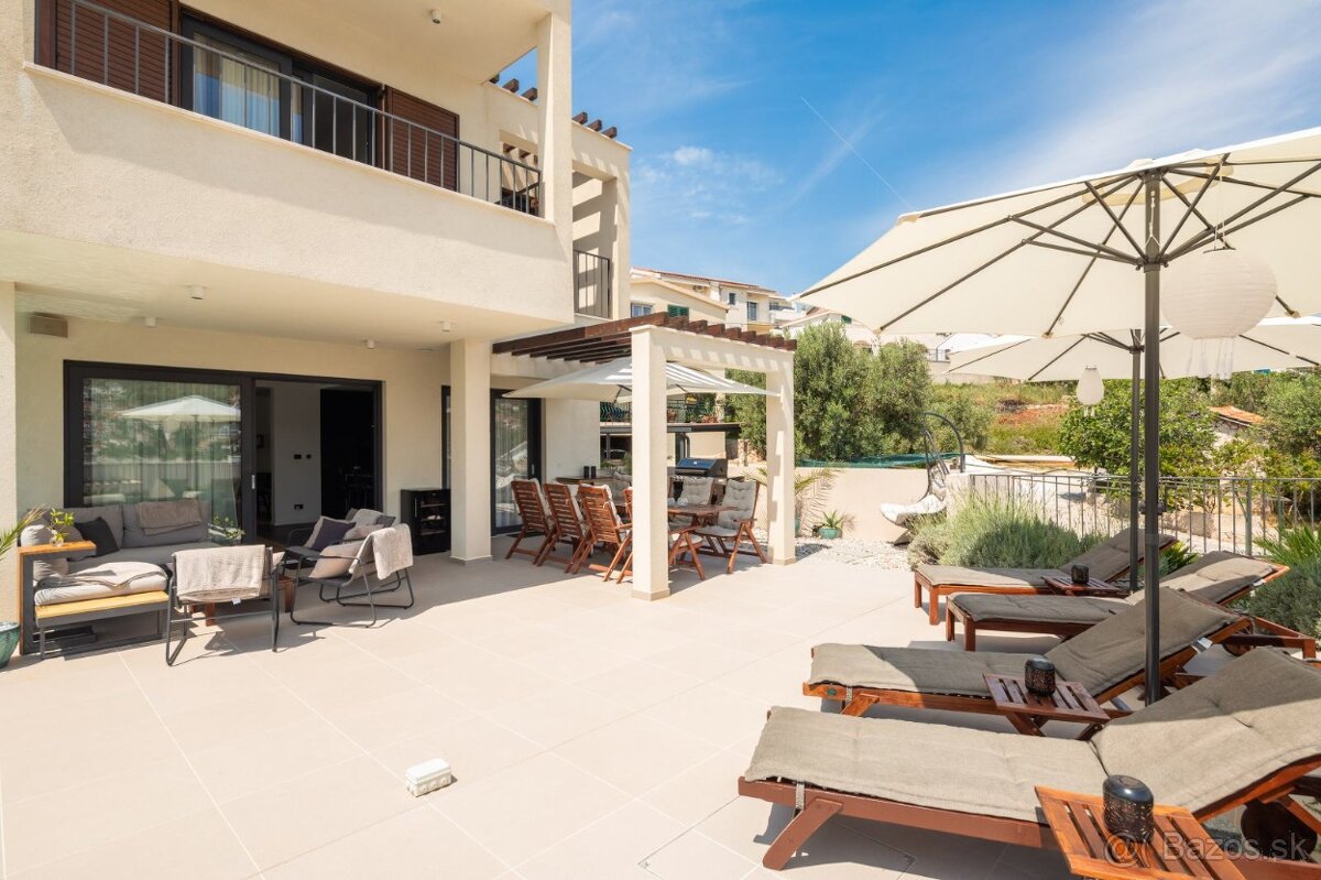 Chorvátsko, krásna vila druhý rad pri mori. - 6