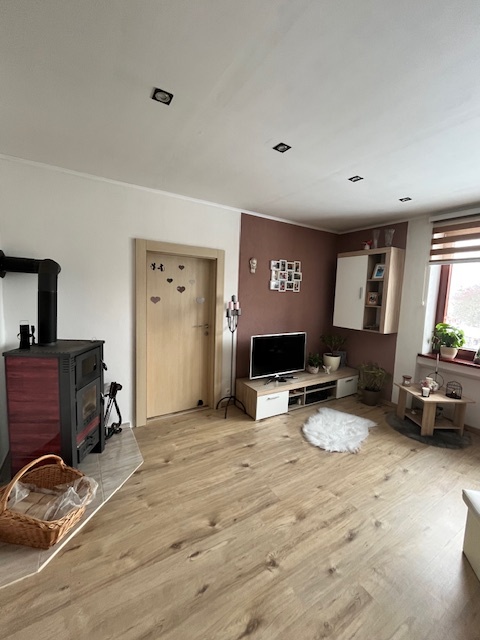 Exkluzívny predaj – priestranný 3-izbový zariadený byt v tic - 6