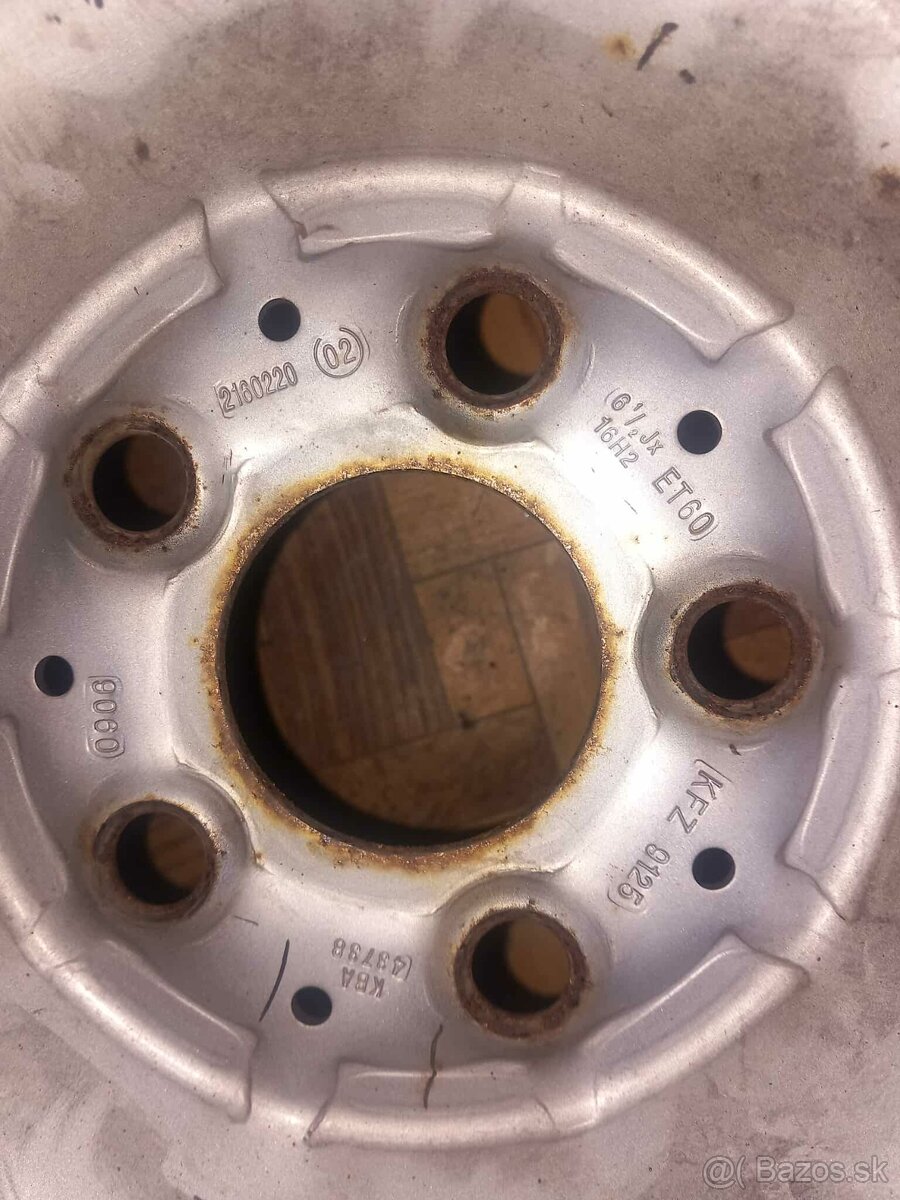 Plechové disky s pneumatikami na dojazd - 6