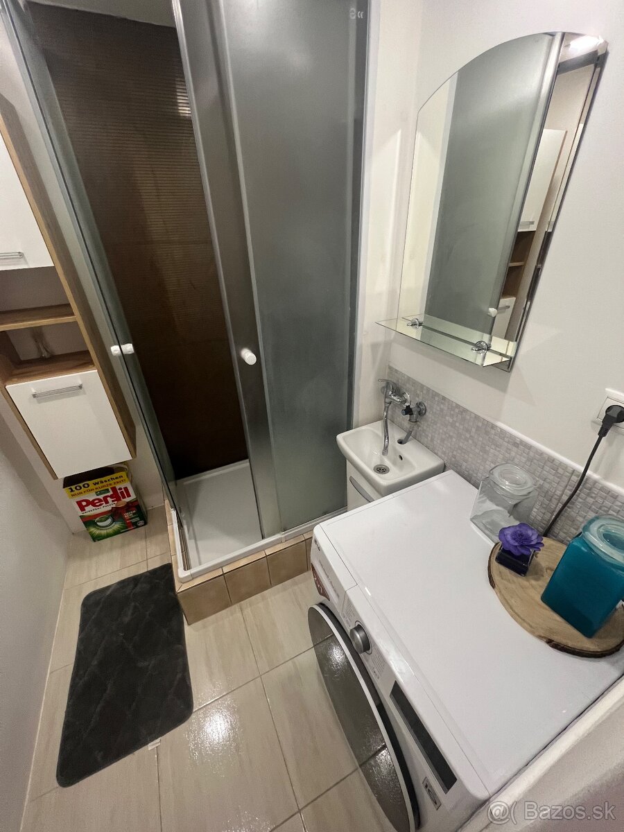 Predám 2izbový byt vo Veľkom Krtíši - 6