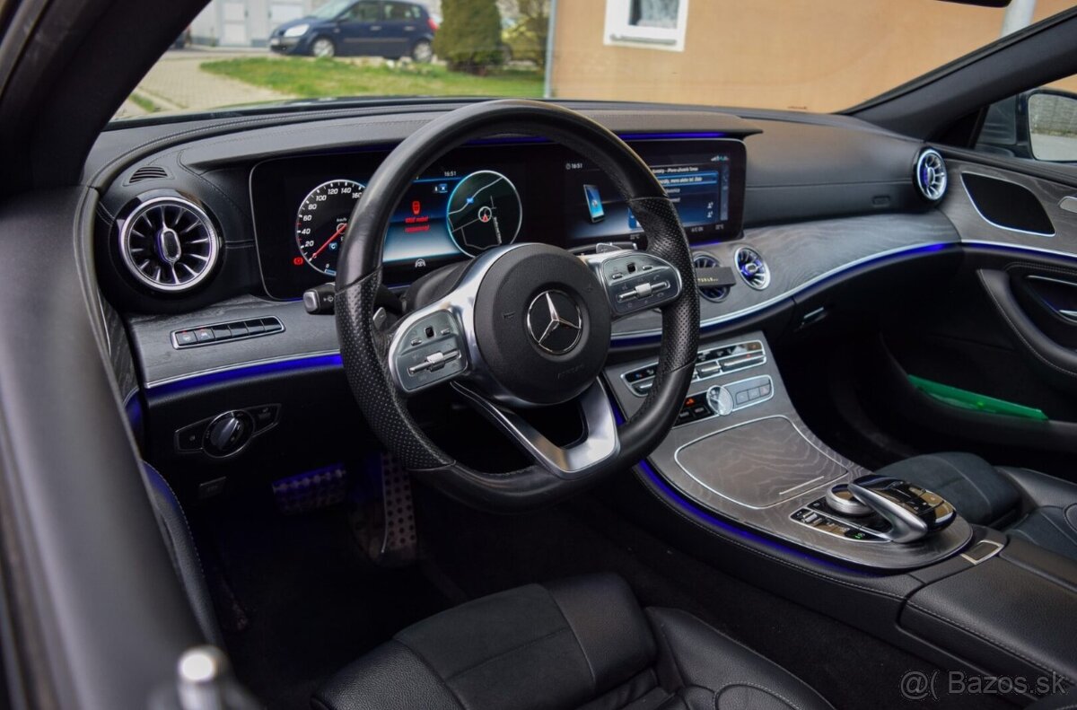 Mercedes-Benz CLS Kupé 300 d A/T - 6